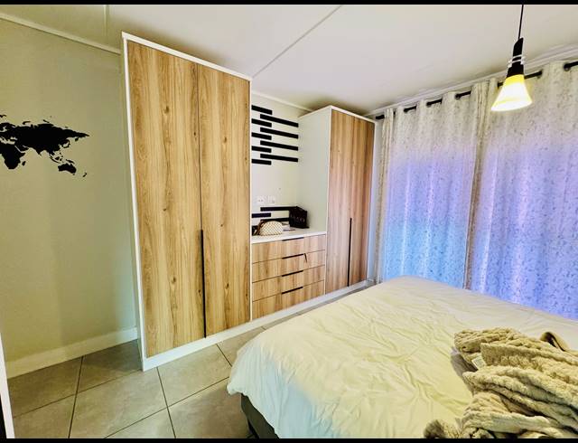 3 BEDROOM FLAT FOR SALE IN WATERFALL